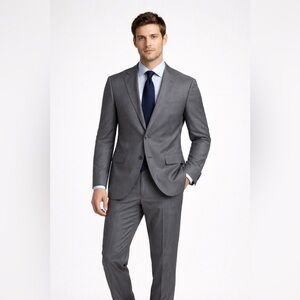 Carolina Herrera Men's Grey 100% Wool 2-Piece Suit Size 40 Made in Portugal